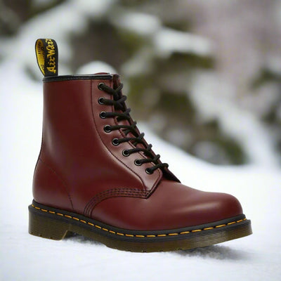 Taylor - Elegant lace-up boots
